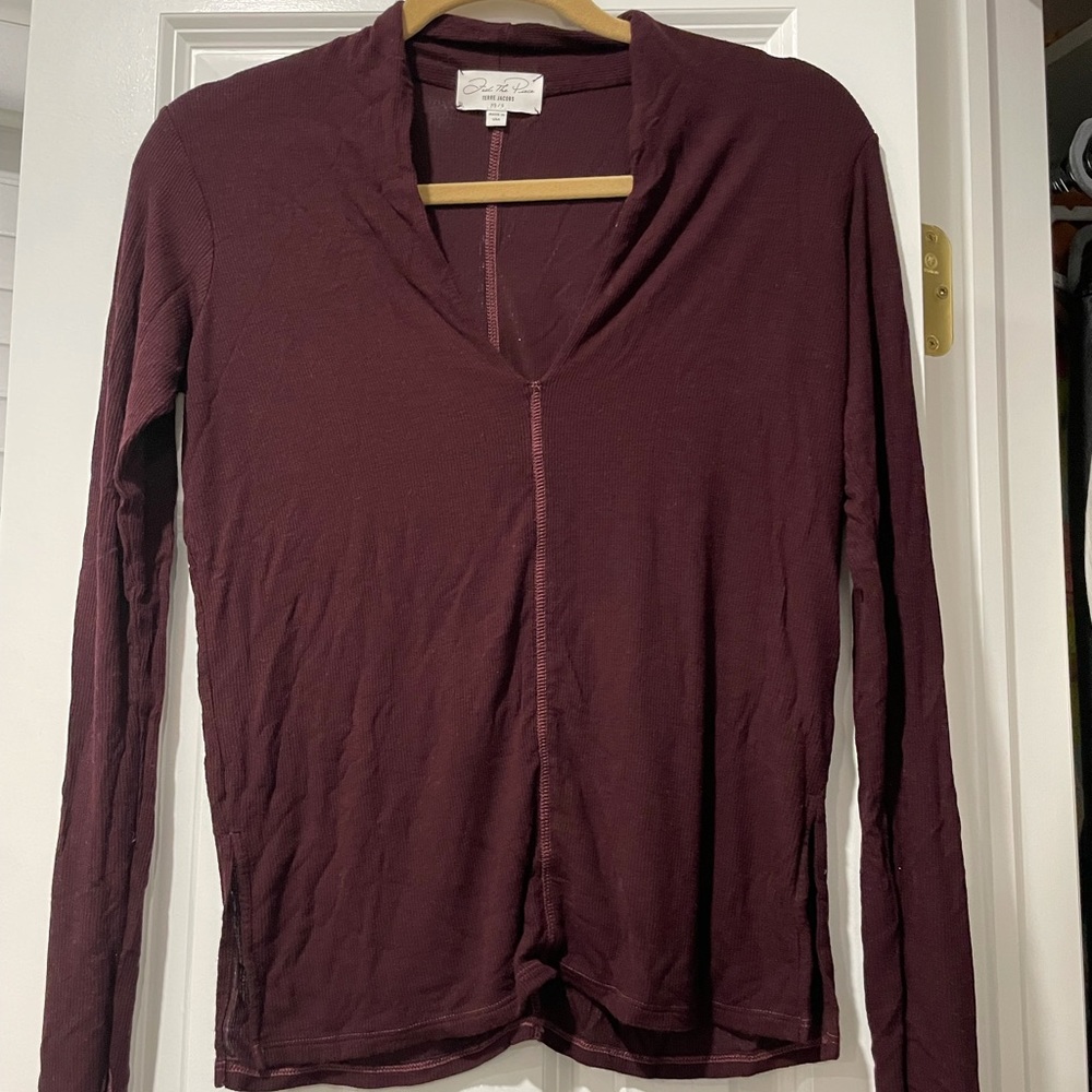 Just The Piece Terre Jacob’s long sleeve deep v maroon